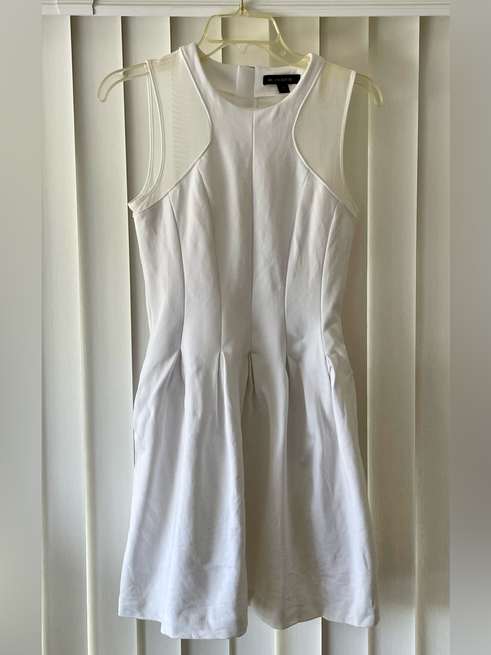 Banana Republic White Sleeveless Degas Dress with Round Neck- Size Small